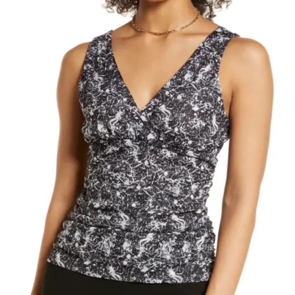 $5 LABOR DAY SALE ❤️ Halogen Ruched Mesh V-Neck Top in Black & White Medium NWT